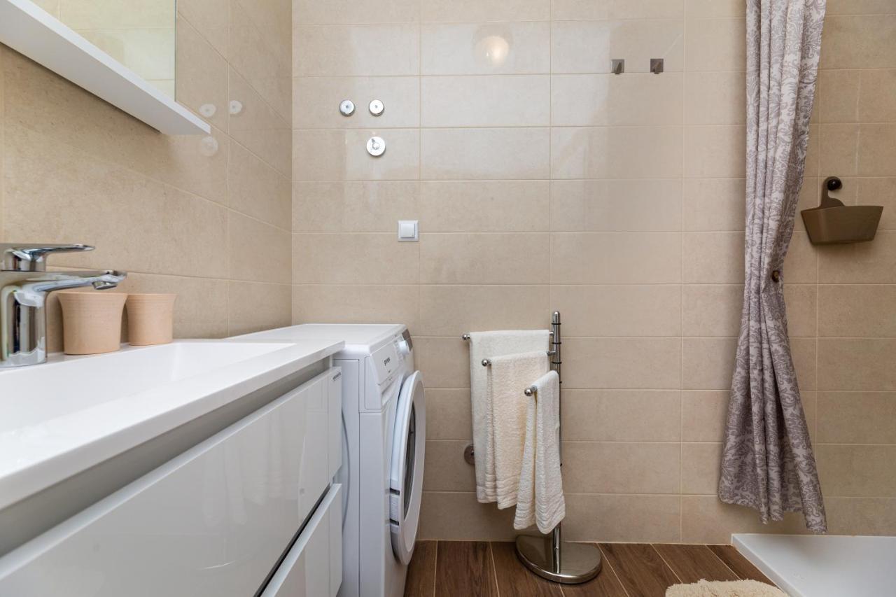 Apartment Nada 1 Malinska Dış mekan fotoğraf